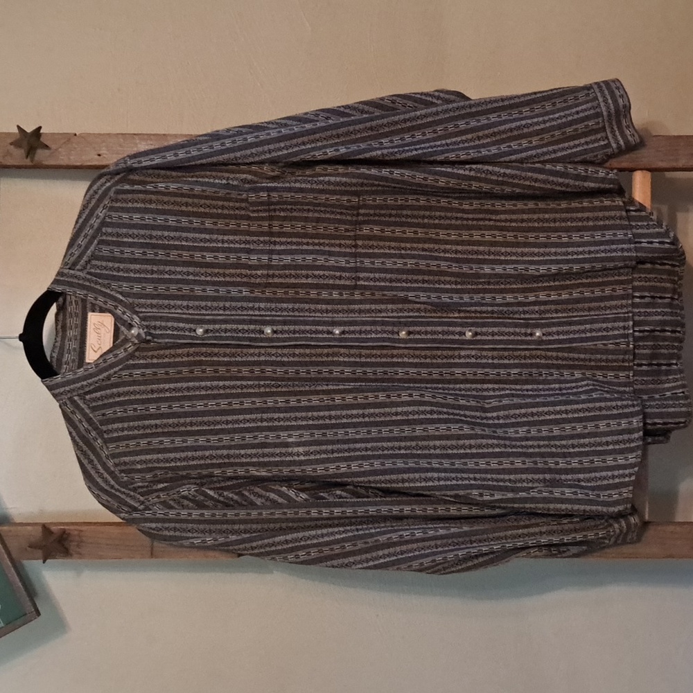 Scully men's M/L black and gray buttoned down long sleeve shirt.